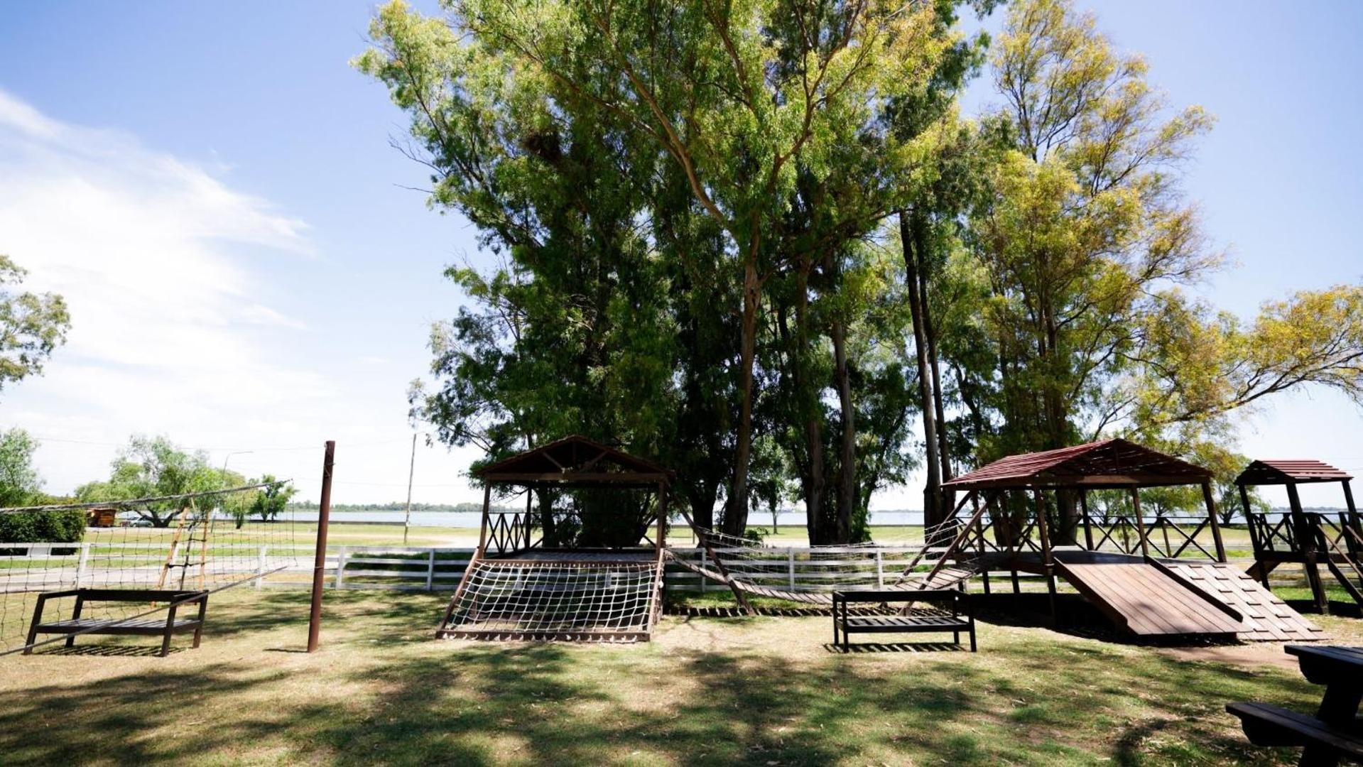 Howard Johnson Chascomus Exterior photo