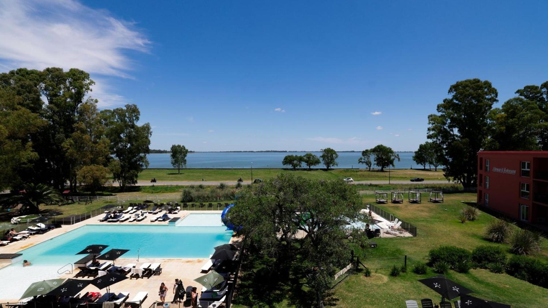 Howard Johnson Chascomus Exterior photo